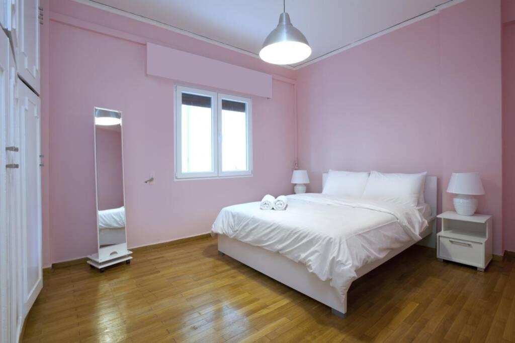 Palaio Faliro, A Bright And Spacious Apartment เอเธนส์ ภายนอก รูปภาพ