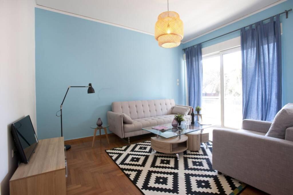 Palaio Faliro, A Bright And Spacious Apartment เอเธนส์ ภายนอก รูปภาพ