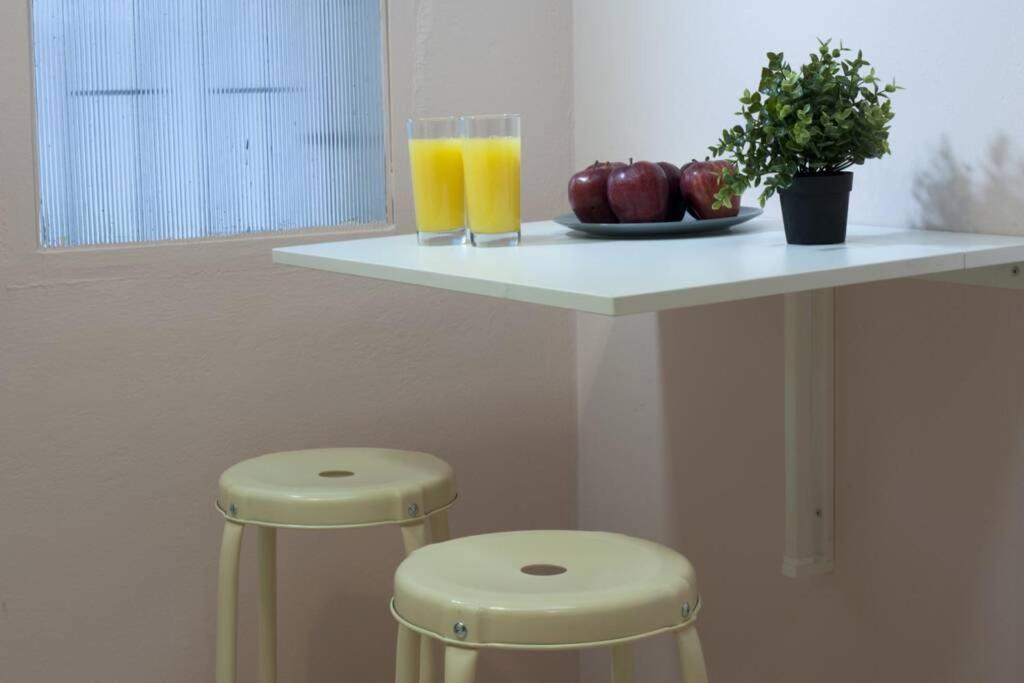Palaio Faliro, A Bright And Spacious Apartment เอเธนส์ ภายนอก รูปภาพ